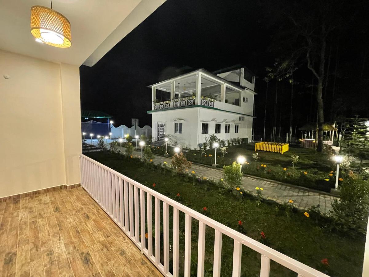 Jaldapara Forest Tourist Lodge Jftl Madari Hat Екстер'єр фото