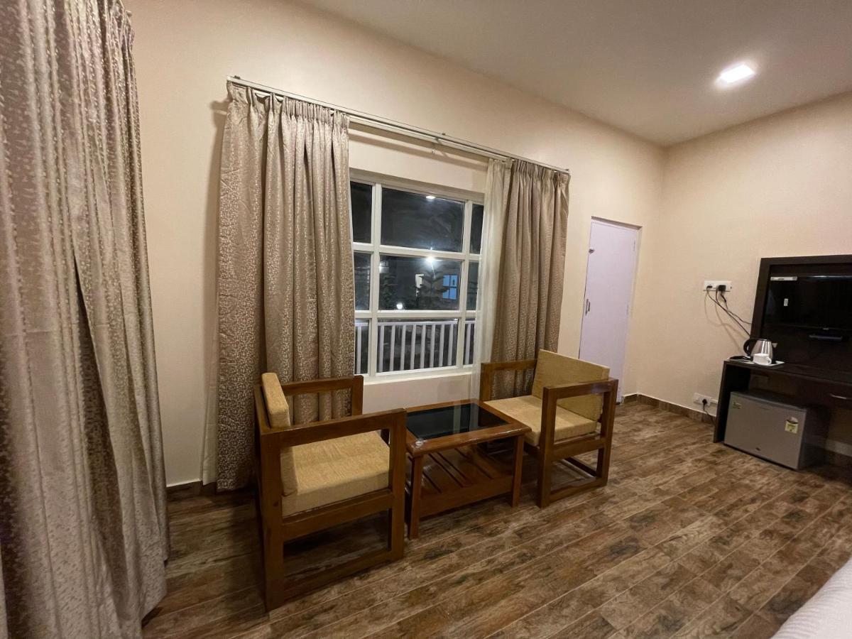 Jaldapara Forest Tourist Lodge Jftl Madari Hat Екстер'єр фото