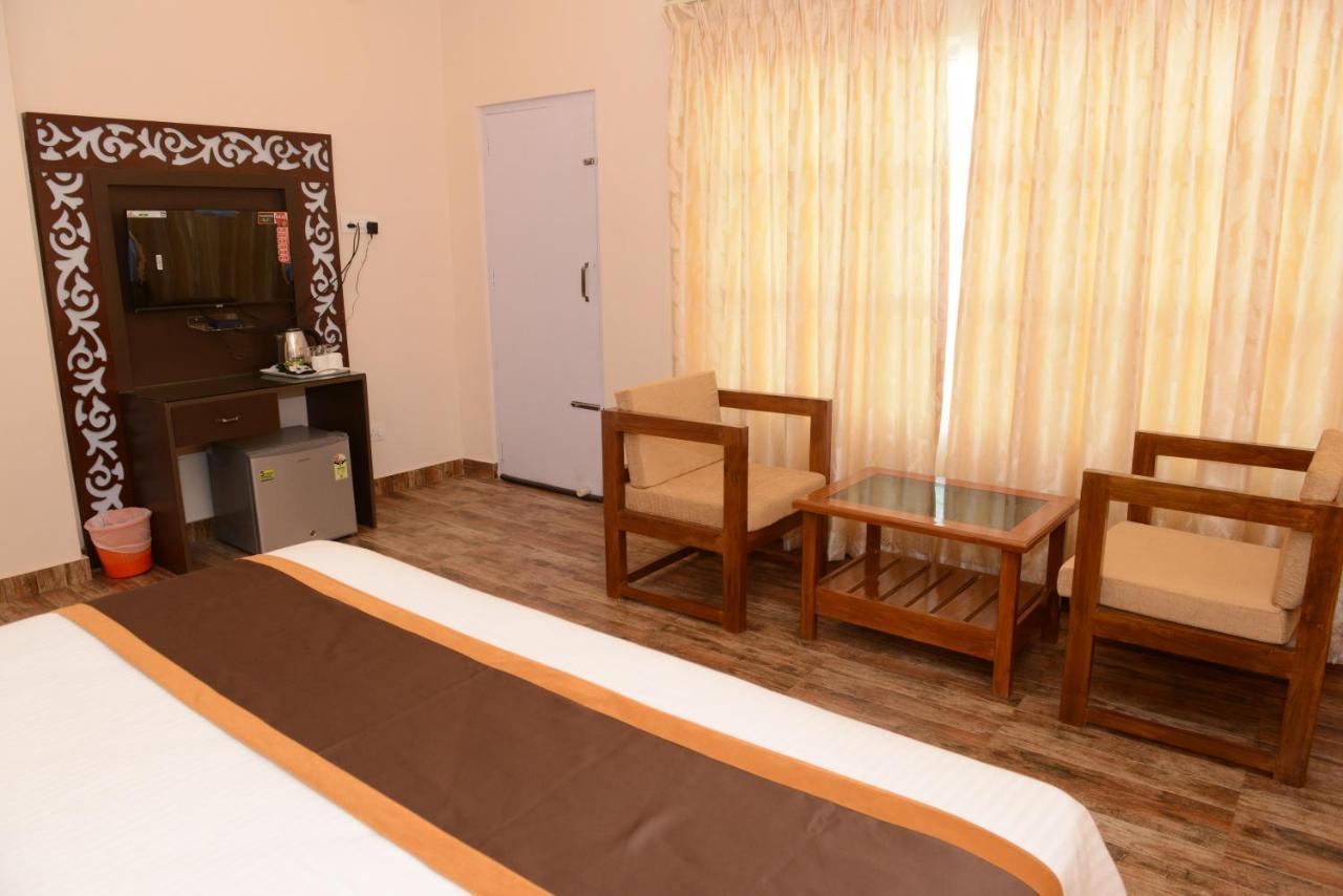 Jaldapara Forest Tourist Lodge Jftl Madari Hat Екстер'єр фото